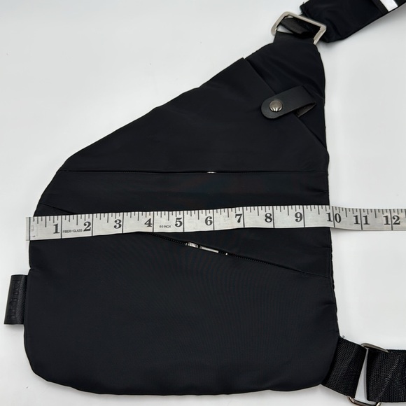 Brand New Lpnd Black Sling Crossbody Bag with Reflective Strap - Picture 9 of 11